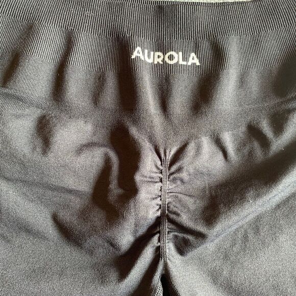 Aurola Women No Size Black Tight Workout Activewear Shorts with Booty Scrunch - Picture 4 of 10
